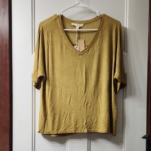 NWT Jane + Delancey Mustard V-Neck Tee